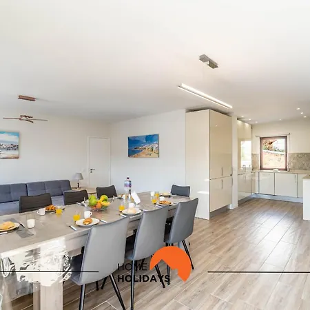 Apartamento #164 Saradel 42 By Holidays