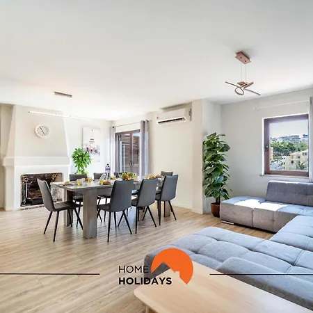 Apartment #164 Saradel 42 By Holidays