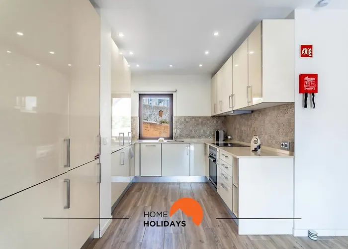 #164 Saradel 42 By Holidays Apartmán *